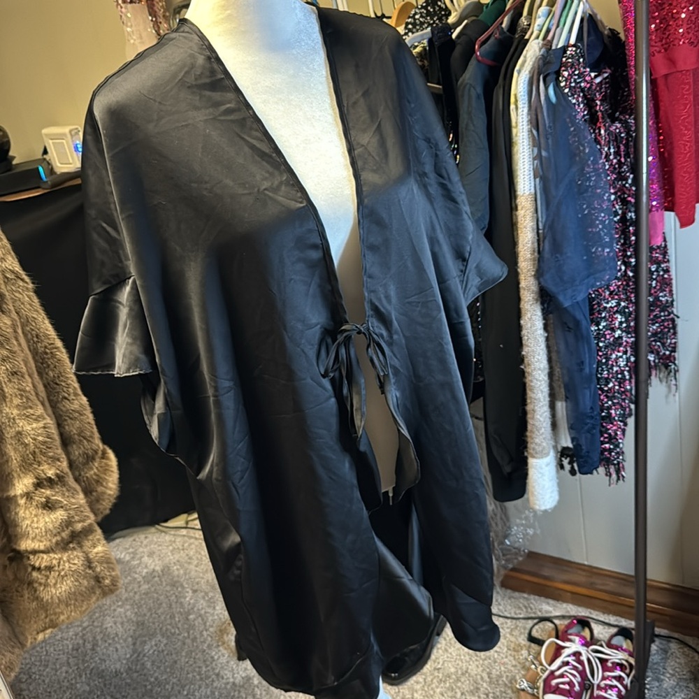 Victoria’s Secret Love Black satin Cover up. One size. Always trendy - Picture 2 of 8